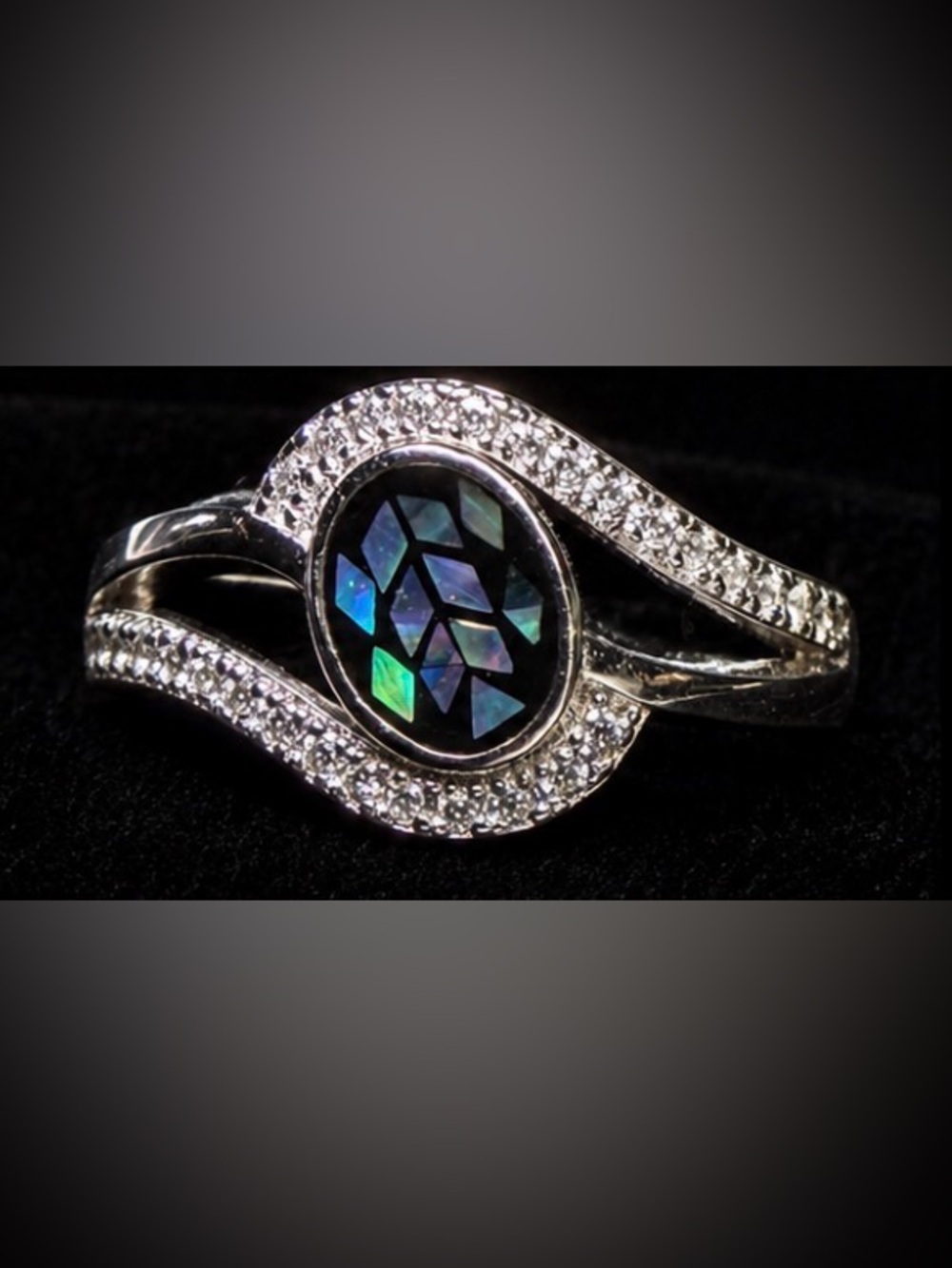 ✨ New Genuine Diamond & Sterling Silver Ring with beautiful inlay✨